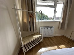 Charming 2-bed Apartment in Danbury, Essex
