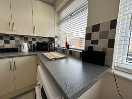 Charming 2-bed Apartment in Danbury, Essex