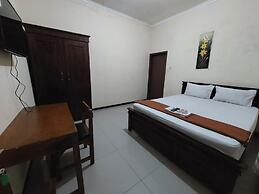 Kaja Guest House by Pesen Kamar