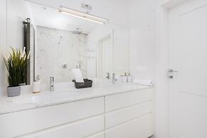 Apartment Garnizon & Parking by Renters