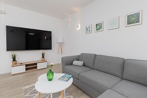 Apartment Garnizon & Parking by Renters