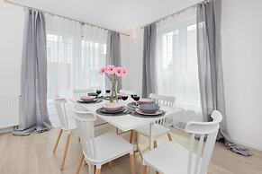 Apartment Garnizon & Parking by Renters