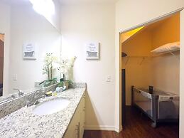 Disney Vacation Beautiful 4 Bd Home 4 Bedroom Home by RedAwning