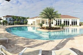 Disney Vacation Beautiful 4 Bd Home 4 Bedroom Home by RedAwning