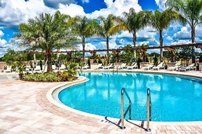 Disney Vacation Beautiful 4 Bd Home 4 Bedroom Home by RedAwning