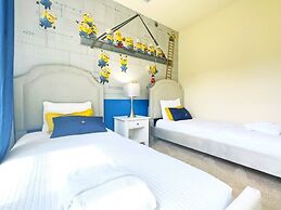 Disney Vacation Beautiful 4 Bd Home 4 Bedroom Home by RedAwning