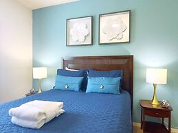 Disney Vacation Beautiful 4 Bd Home 4 Bedroom Home by RedAwning