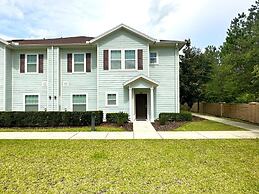 Disney Vacation Beautiful 4 Bd Home 4 Bedroom Home by RedAwning