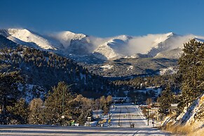 Solitude Marmot #5 - Estes Park 2 Bedroom Condo by Redawning