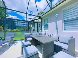Luxury 4bd Home Near Disney W/pool 4 Bedroom Home by RedAwning