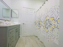 Luxury 4bd Home Near Disney W/pool 4 Bedroom Home by RedAwning