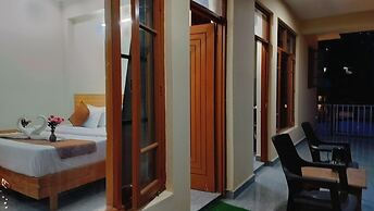 White Mountain By Hill Hikers