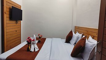 White Mountain By Hill Hikers