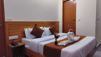 White Mountain By Hill Hikers