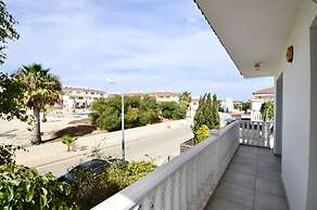 Beautiful 4 Bed Villa in Ayia Napa, Nissi Beach