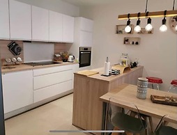 Luxury 1 bedroom with Terrace&Parking