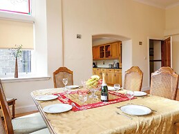 Rob Roy Apartment