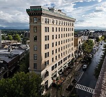 Flat Iron Hotel