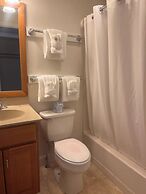 Trade Winds on the Bay