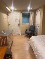 Trade Winds on the Bay