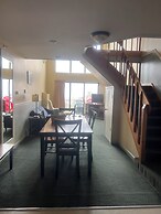 Trade Winds on the Bay