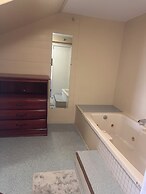 Trade Winds on the Bay