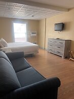 Trade Winds on the Bay