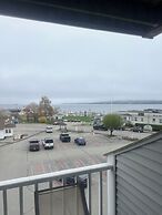 Trade Winds on the Bay