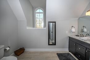 Biltmore Chalet by Taylor Made Deep Creek