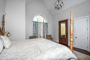 Biltmore Chalet by Taylor Made Deep Creek