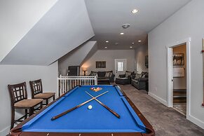 Biltmore Chalet by Taylor Made Deep Creek