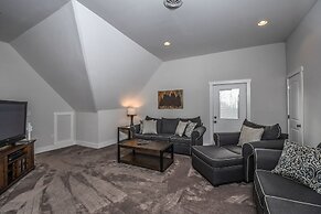Biltmore Chalet by Taylor Made Deep Creek