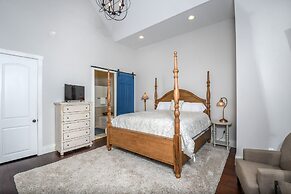 Biltmore Chalet by Taylor Made Deep Creek