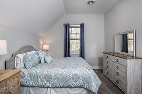 Biltmore Chalet by Taylor Made Deep Creek
