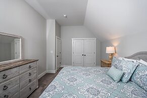 Biltmore Chalet by Taylor Made Deep Creek