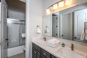 Biltmore Chalet by Taylor Made Deep Creek