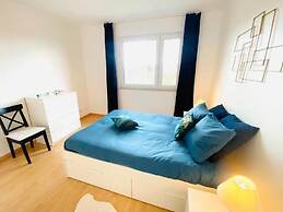 Spac. Flat -Kirchberg w Parking&Terrace