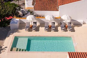 Lilases Boutique House & Garden