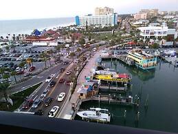 Tropical Sky Ranch Motel