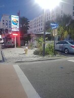 Tropical Sky Ranch Motel