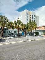 Tropical Sky Ranch Motel