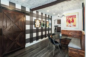 The Grand Idyllwild Lodge