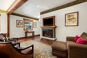 The Grand Idyllwild Lodge