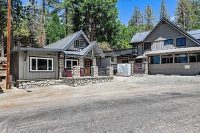 The Grand Idyllwild Lodge