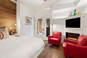 The Grand Idyllwild Lodge