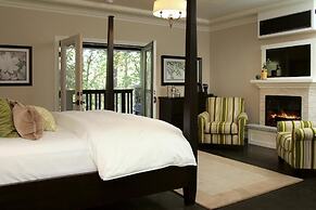 The Grand Idyllwild Lodge