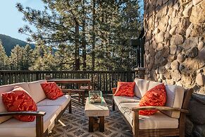 The Grand Idyllwild Lodge