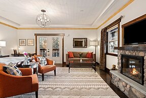 The Grand Idyllwild Lodge