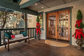 The Grand Idyllwild Lodge