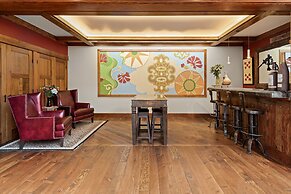 The Grand Idyllwild Lodge